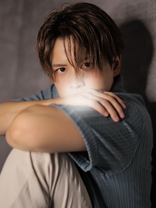 AYASE(ｱﾔｾ) 切なさと笑顔