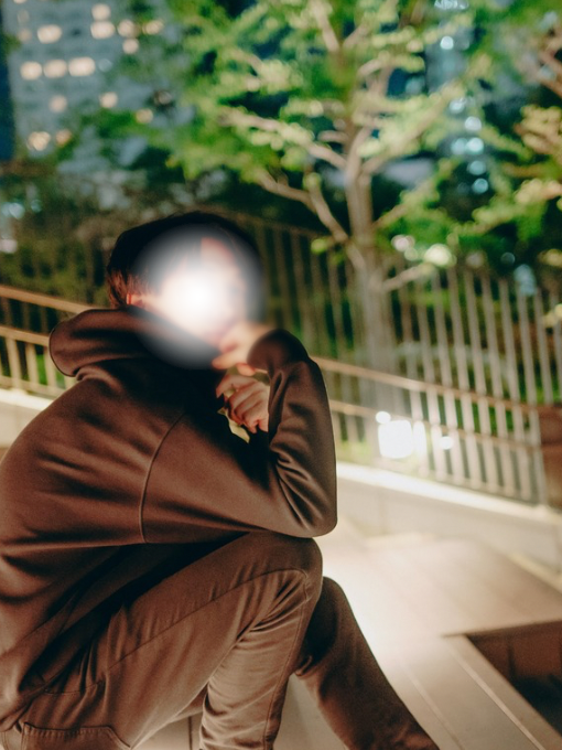 UMI(ｳﾐ) 無理に笑わなくていい