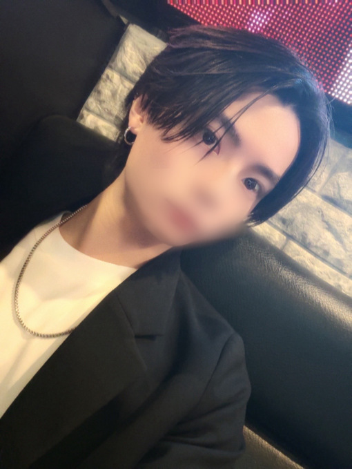 RYOSUKE(ﾘｮｳｽｹ) 今夜、ちょっとだけ会えない？