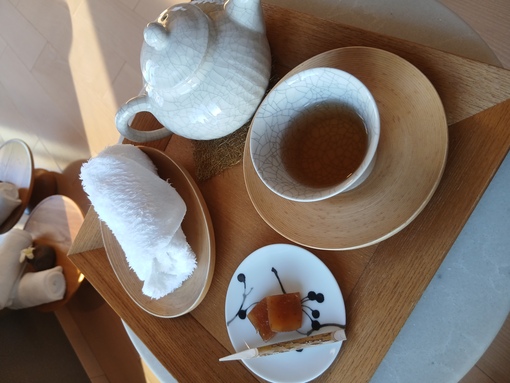 YUMA(ﾕｳﾏ) 無花果の羊羮とほうじ茶