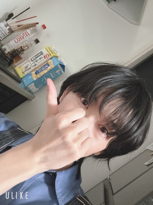 HARUKA(ﾊﾙｶ) 事務所窓辺にて